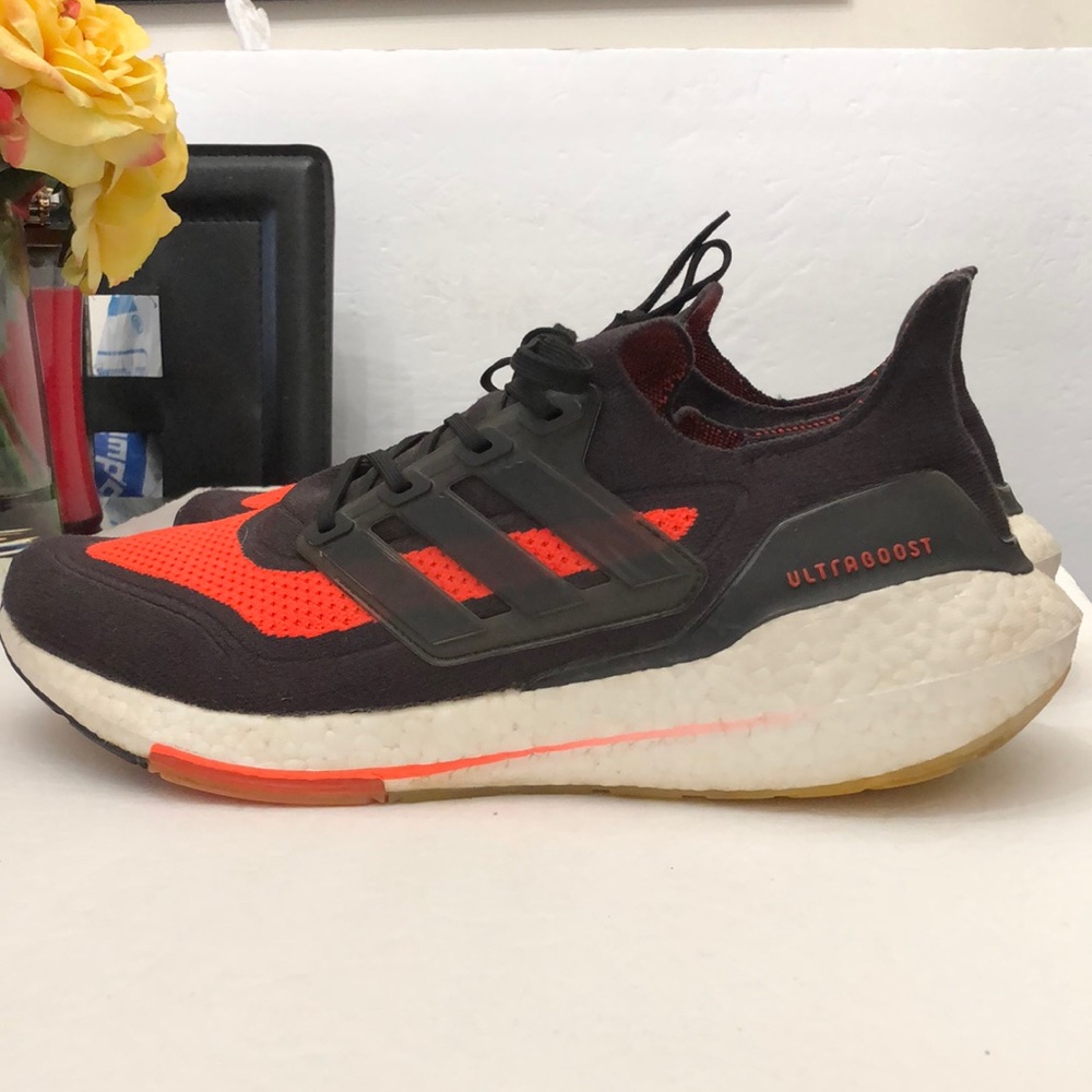 ADIDAS UTRA BOOTS RED BLACK WHITE RUNNING SNEAKERS MENS SIZE 13